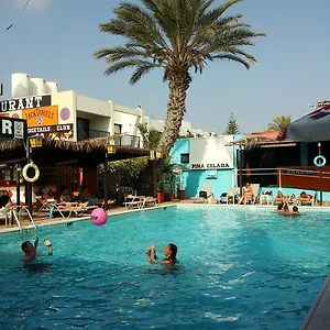 kkaras-hotel.hotelsatayianapa.com/