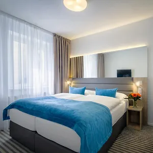 White Lion 4* Prague