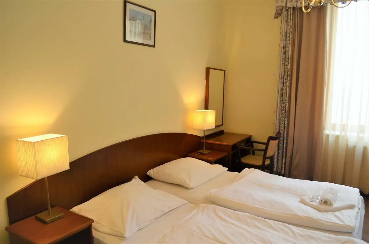 Hotel Petr Karlovy Vary 4*,  Czech Republic