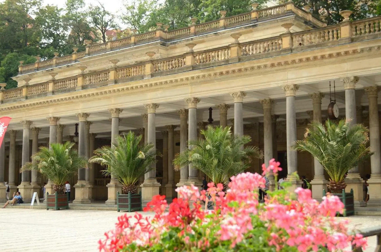 Hotel Petr Karlovy Vary 4*,  Czech Republic